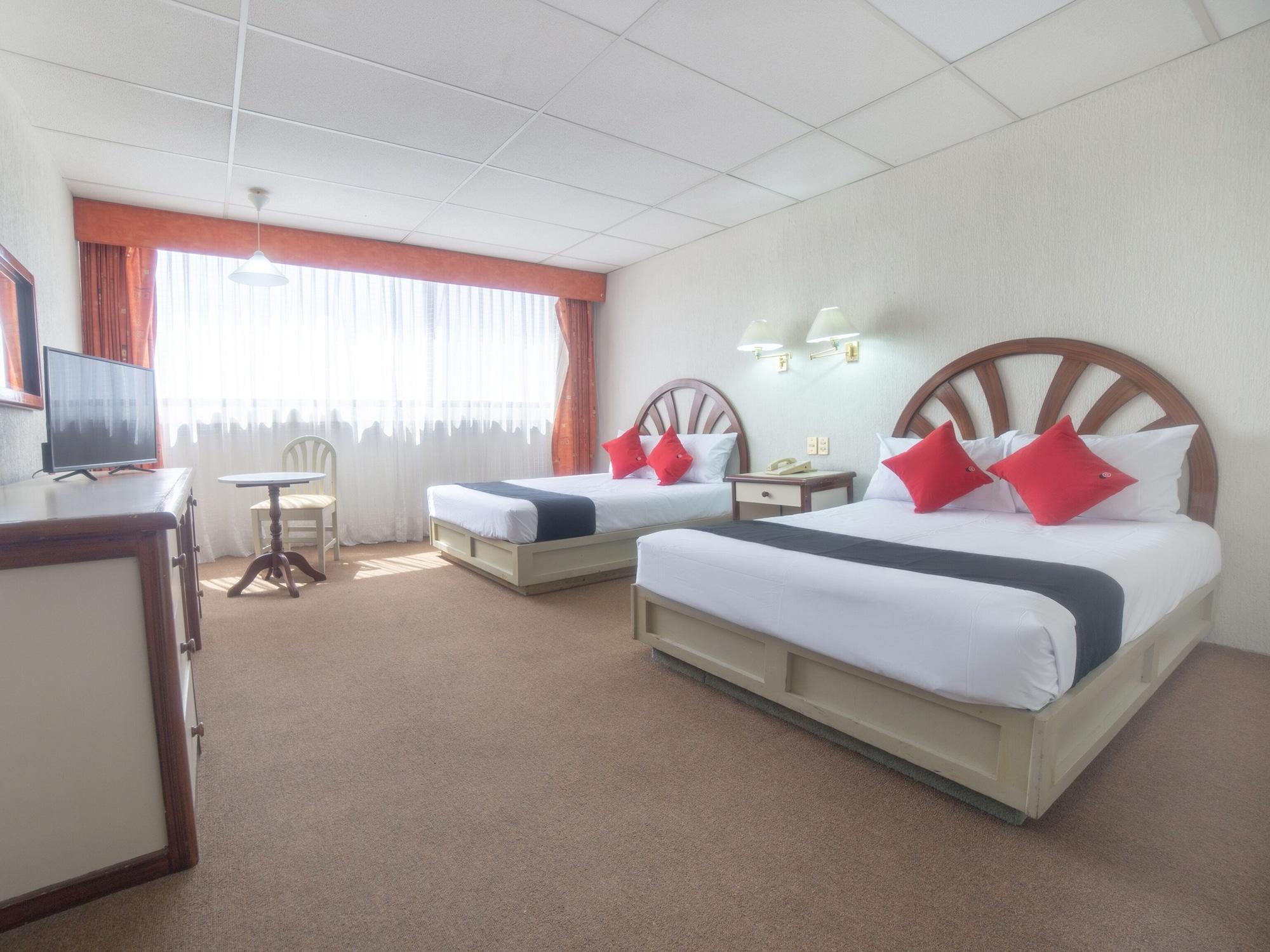 סלאיה Capital O Hotel Casa Real Celaya מראה חיצוני תמונה