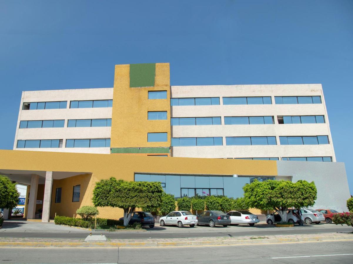 סלאיה Capital O Hotel Casa Real Celaya מראה חיצוני תמונה